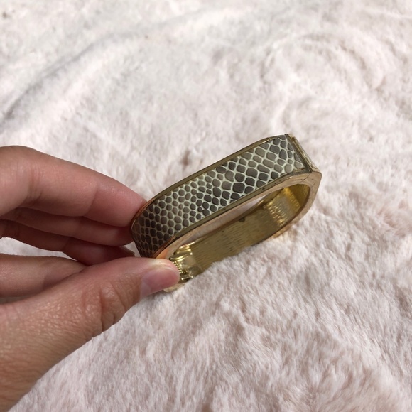 Designer Bracelets Coach Guess - Picture 8 of 8